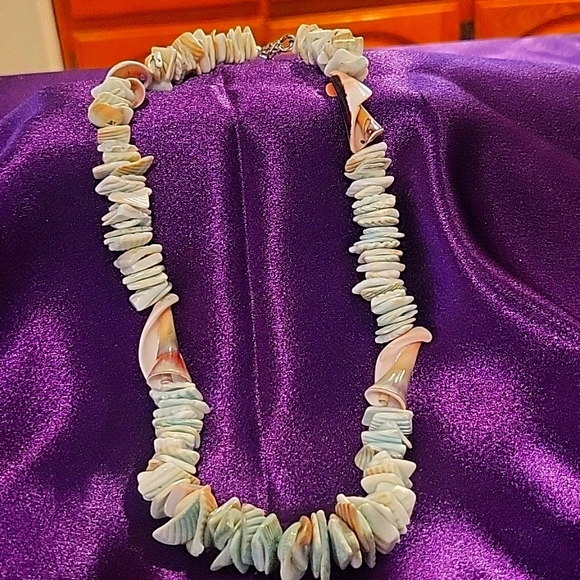 Jewelry - Picture 5 of 8